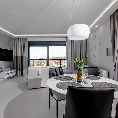 Apartament Luksusowy 23 Gardenia Z Widokiem Na Morze Epapartamenty Apartment Dziwnow