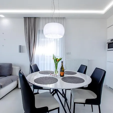 Apartment Apartament Luksusowy 23 Gardenia Z Widokiem Na Morze Epapartamenty