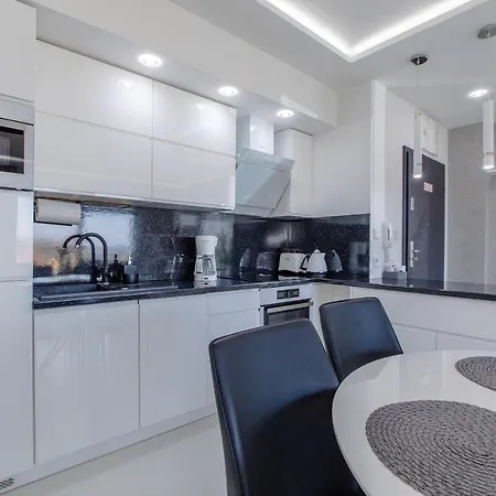 Apartament Luksusowy 23 Gardenia Z Widokiem Na Morze Epapartamenty