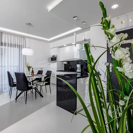 Apartment Apartament Luksusowy 23 Gardenia Z Widokiem Na Morze Epapartamenty *