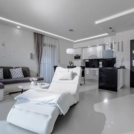 Apartament Luksusowy 23 Gardenia Z Widokiem Na Morze Epapartamenty