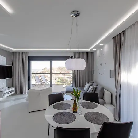 Apartament Luksusowy 23 Gardenia Z Widokiem Na Morze Epapartamenty Apartment